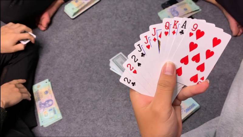 Hiểu đúng bản chất “xả bài” trong Sâm lốc